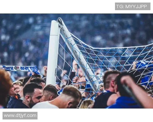 沙尔克04主场小胜告别征程重返德甲强队行列